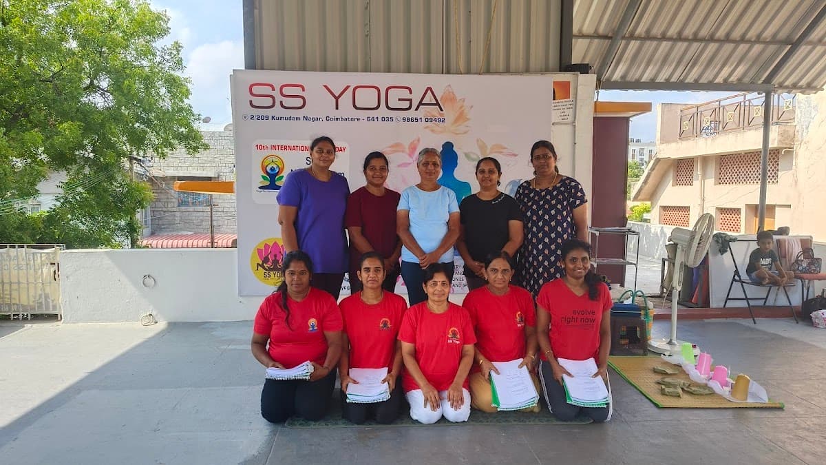 SS Yoga group class